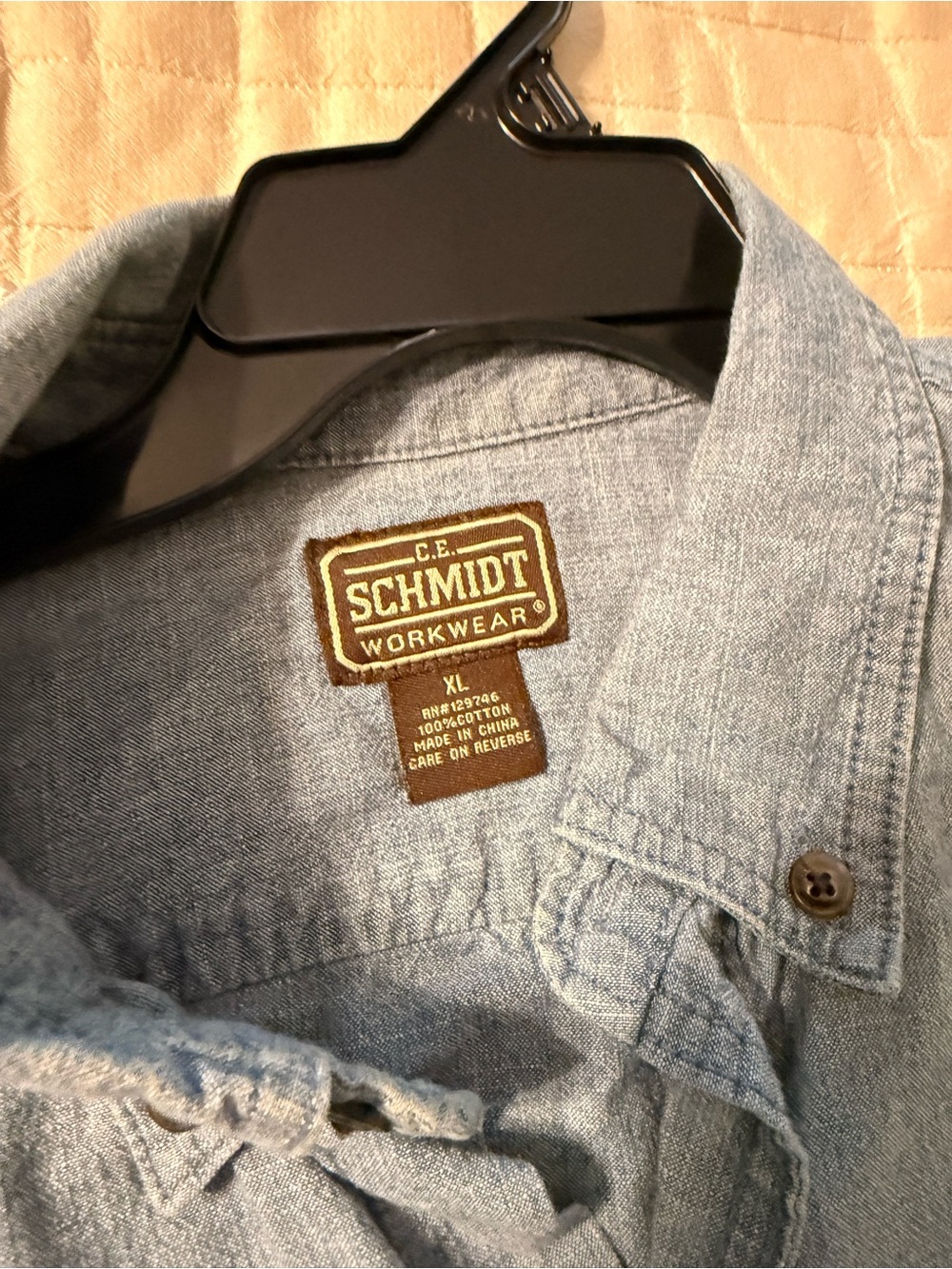 Men's Light Blue Chambray Short-Sleeve Button-Down Shirt - Picture 2 of 3